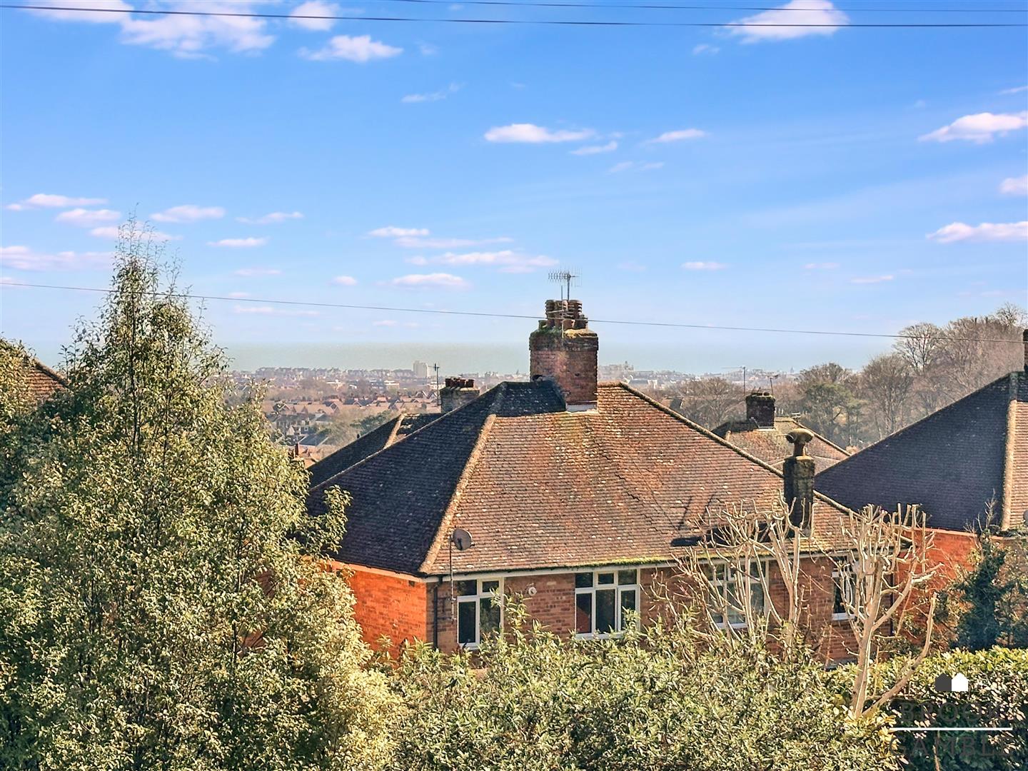 3 Bedroom House. Cherry Garden Road in Eastbourne, East Sussex 17